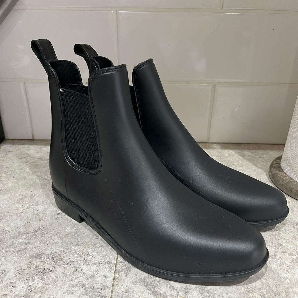 Target, size 9